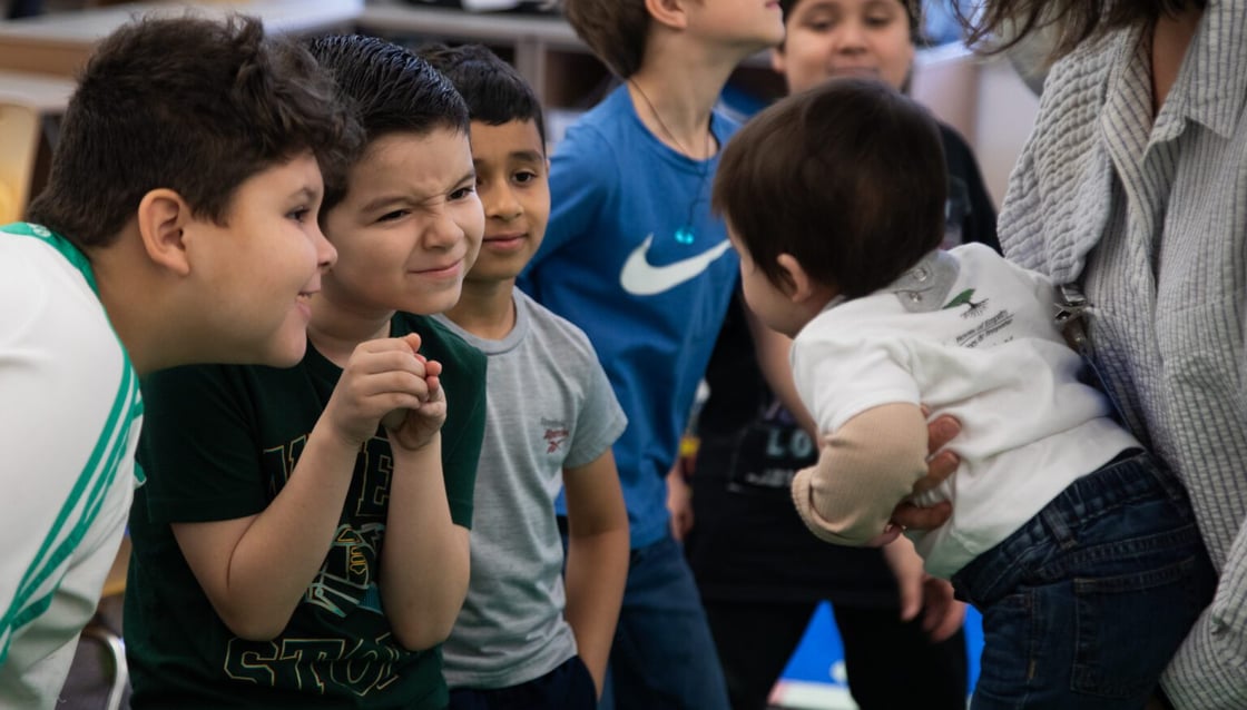 01-rootsofempathy-240301-HH-1536x876