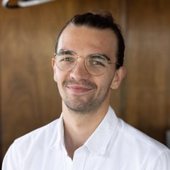 02-Owen-Racer-Mug-250721-FW-scaled