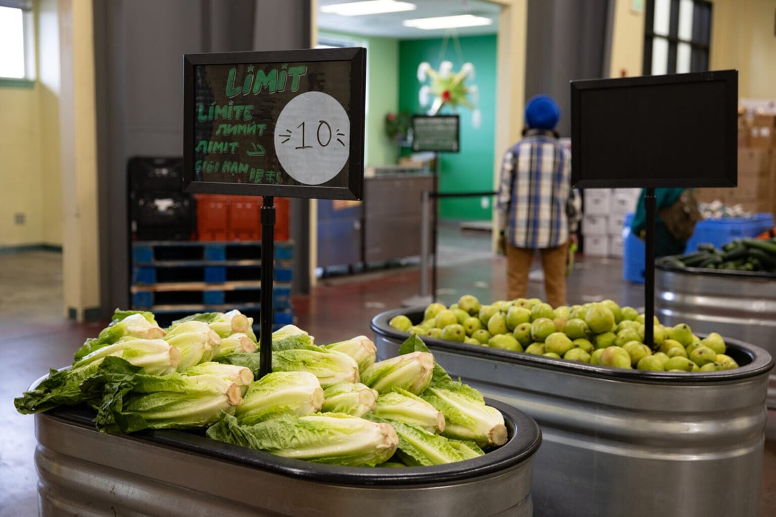 02-foodbank-241011-HH-1536x1024