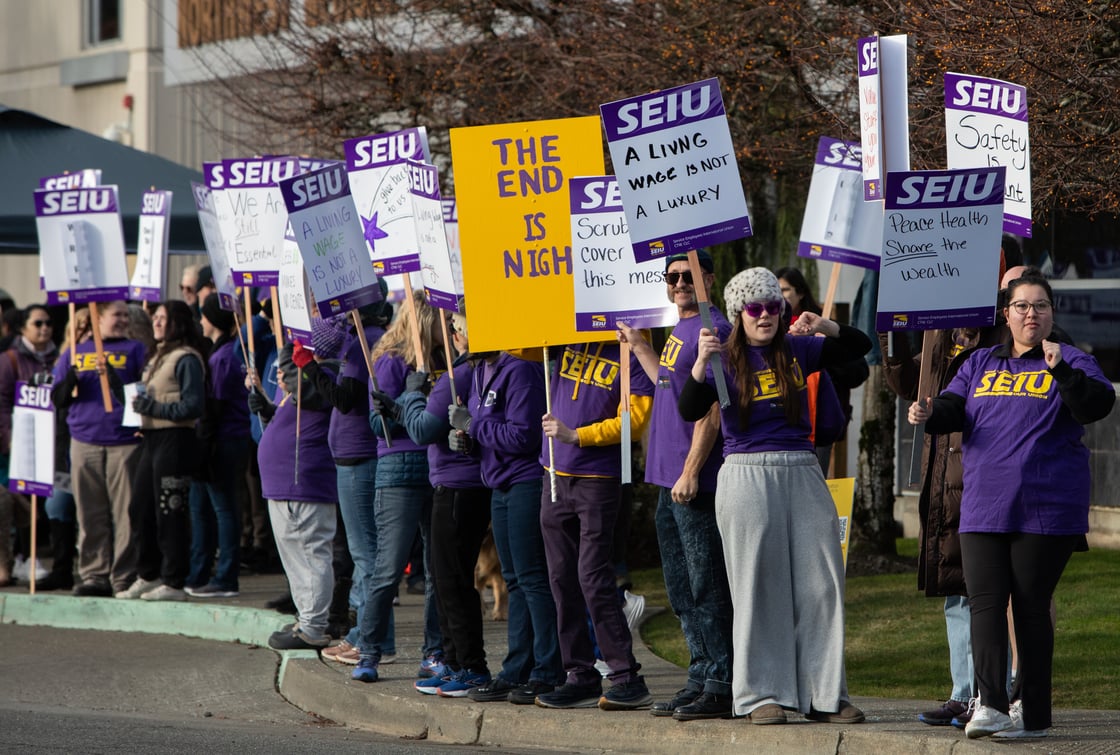 02-peacehealthpicket-250109-HH