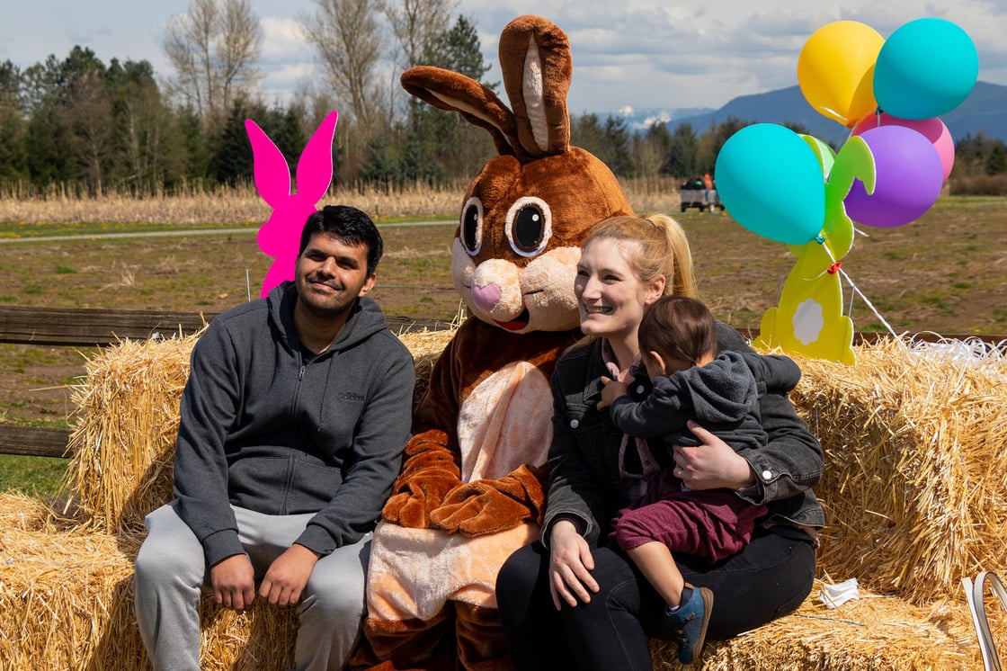 220416_cdn_photo_BellwoodFarmsEasterCelebration-4